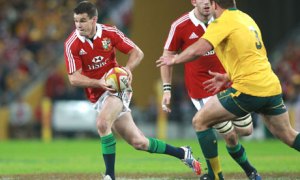 This is either from the first test or photoshopped – practically all Sexton did in the second test was kick the ball in the air. He did it well, but he can do a lot of things well. 